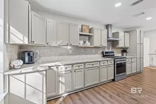 11 Woods Ave, Fairhope, AL 36532 - Photo 10