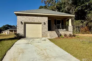1124 Forest Glen Dr, Mobile, AL 36618 - Photo 1