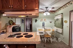 1558 Valencia Dr, Lillian, AL 36549 - Photo 8