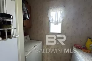 1558 Valencia Dr, Lillian, AL 36549 - Photo 12