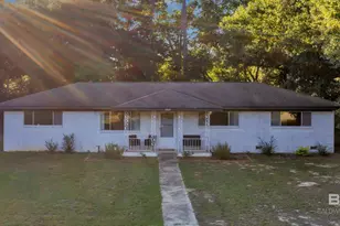 7423 Fairmont Dr, Foley, AL 36535 - Photo 2