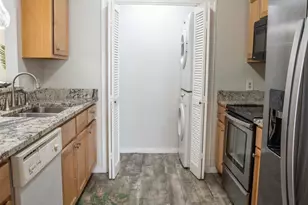 200 Autumn Park Dr, Fairhope, AL 36532 - Photo 32