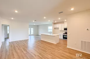 18151 Kent Cir, Foley, AL 36535 - Photo 4