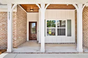 5537 Cross Creek Dr, Mobile, AL 36693 - Photo 2