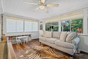 2103 Upham Pl, Mobile, AL 36607 - Photo 6