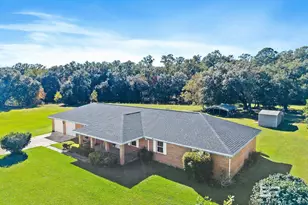 1510 S Juniper St, Foley, AL 36535 - Photo 2