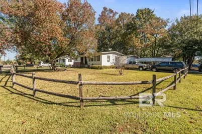 109 Esplanade Avenue, Mobile, AL 36606 - Photo 2