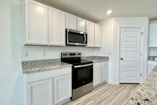 1069 Hayward Loop, Foley, AL 36535 - Photo 8