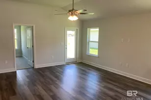 637 Revere St, Foley, AL 36535 - Photo 10