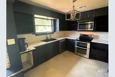 703 Bellangee Avenue, Fairhope, AL 36532 - Photo 4