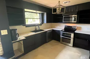 703 Bellangee Ave, Fairhope, AL 36532 - Photo 4