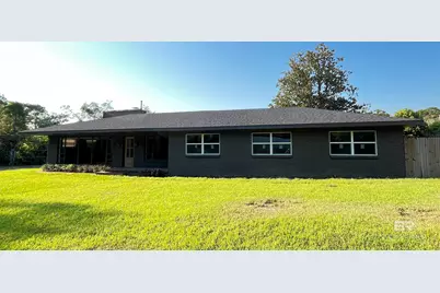 703 Bellangee Avenue, Fairhope, AL 36532 - Photo 2