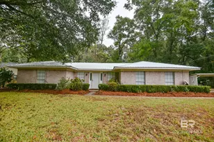 90 Paddock Dr, Fairhope, AL 36532 - Photo 2