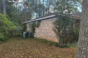 1820 N Cedar St, Foley, AL 36535 - Photo 6