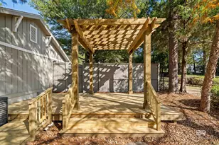 4 Leslie Ct, Fairhope, AL 36532 - Photo 58