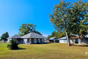 9275 Crawford Rd, Elberta, AL 36530 - Photo 2