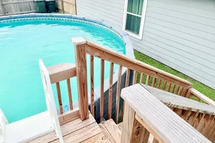 213 Lakefront Cir, Summerdale, AL 36580 - Photo 2