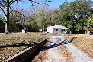 24561 Peavy Ln, Robertsdale, AL 36567 - Photo 1