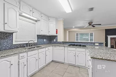 3875 Hawthorne Drive, Mobile, AL 36693 - Photo 2