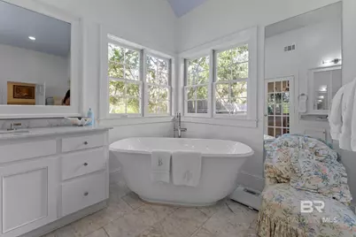 18318 Woodland Drive, Fairhope, AL 36532 - Photo 10