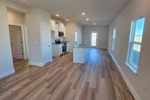 28133 Hallow Trl, Elberta, AL 36530 - Photo 8