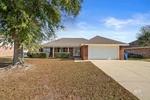 8958 Turf Creek Dr, Foley, AL 36535 - Photo 2