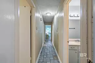 1701 Phillips Ln, Mobile, AL 36618 - Photo 22