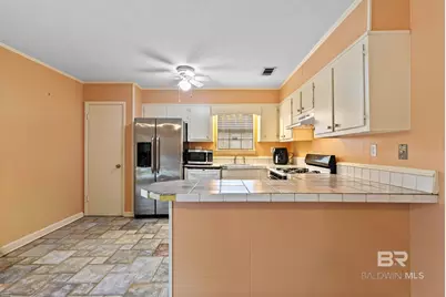 1701 Phillips Lane, Mobile, AL 36618 - Photo 14