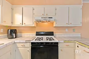 1701 Phillips Ln, Mobile, AL 36618 - Photo 20