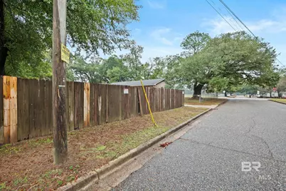 1701 Phillips Lane, Mobile, AL 36618 - Photo 38