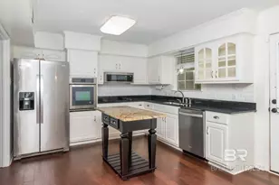 6208 Palos Ct, Mobile, AL 36609 - Photo 10