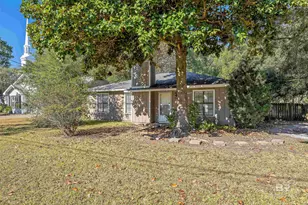 409 Nichols Ave, Fairhope, AL 36532 - Photo 4