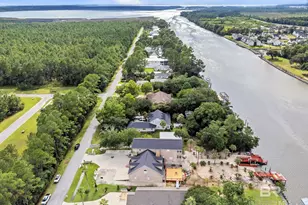 646 W Canal Dr, Gulf Shores, AL 36542 - Photo 98