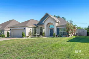 335 Thornhill Cir, Gulf Shores, AL 36542 - Photo 2