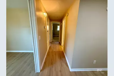 201 S Stuart Street, Foley, AL 36535 - Photo 6