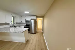 201 S Stuart St, Foley, AL 36535 - Photo 4