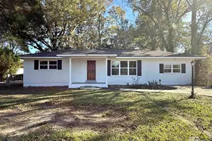 201 S Stuart St, Foley, AL 36535 - Photo 16