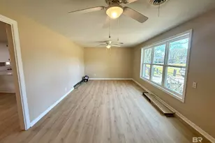 201 S Stuart St, Foley, AL 36535 - Photo 8