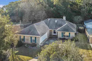 20625 Lowry Dr, Fairhope, AL 36532 - Photo 2