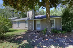 409 Nichols Ave, Fairhope, AL 36532 - Photo 2