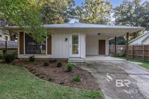 558 Bellangee Ave, Fairhope, AL 36532 - Photo 1