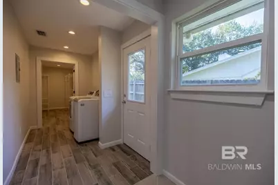 558 Bellangee Avenue, Fairhope, AL 36532 - Photo 8
