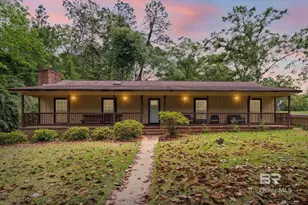 806 Lakeview Dr, Bay Minette, AL 36507 - Photo 1