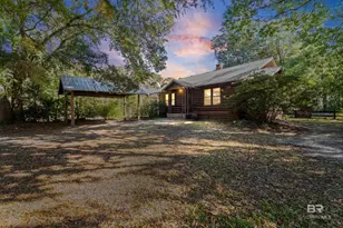 107 S Bayview St, Fairhope, AL 36532 - Photo 1