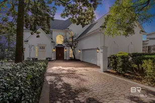 122 S McGregor Ave, Mobile, AL 36608 - Photo 2