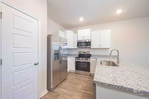 32195 Emancipation Cir, Spanish Fort, AL 36527 - Photo 6