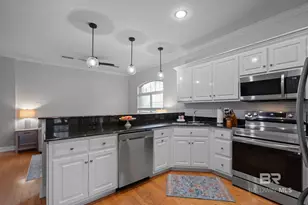 1825 SpringHill Ave, Mobile, AL 36607 - Photo 12