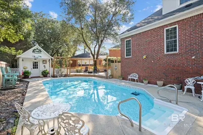 2705 Charlestowne Drive, Mobile, AL 36693 - Photo 2