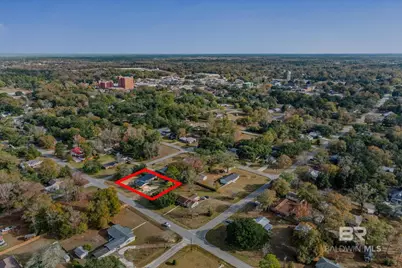 605 N Day Avenue, Bay Minette, AL 36507 - Photo 32