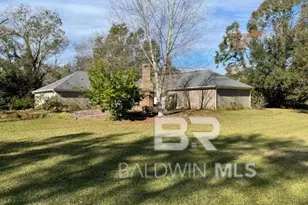 8356 Gayfer Rd Ext, Fairhope, AL 36532 - Photo 2